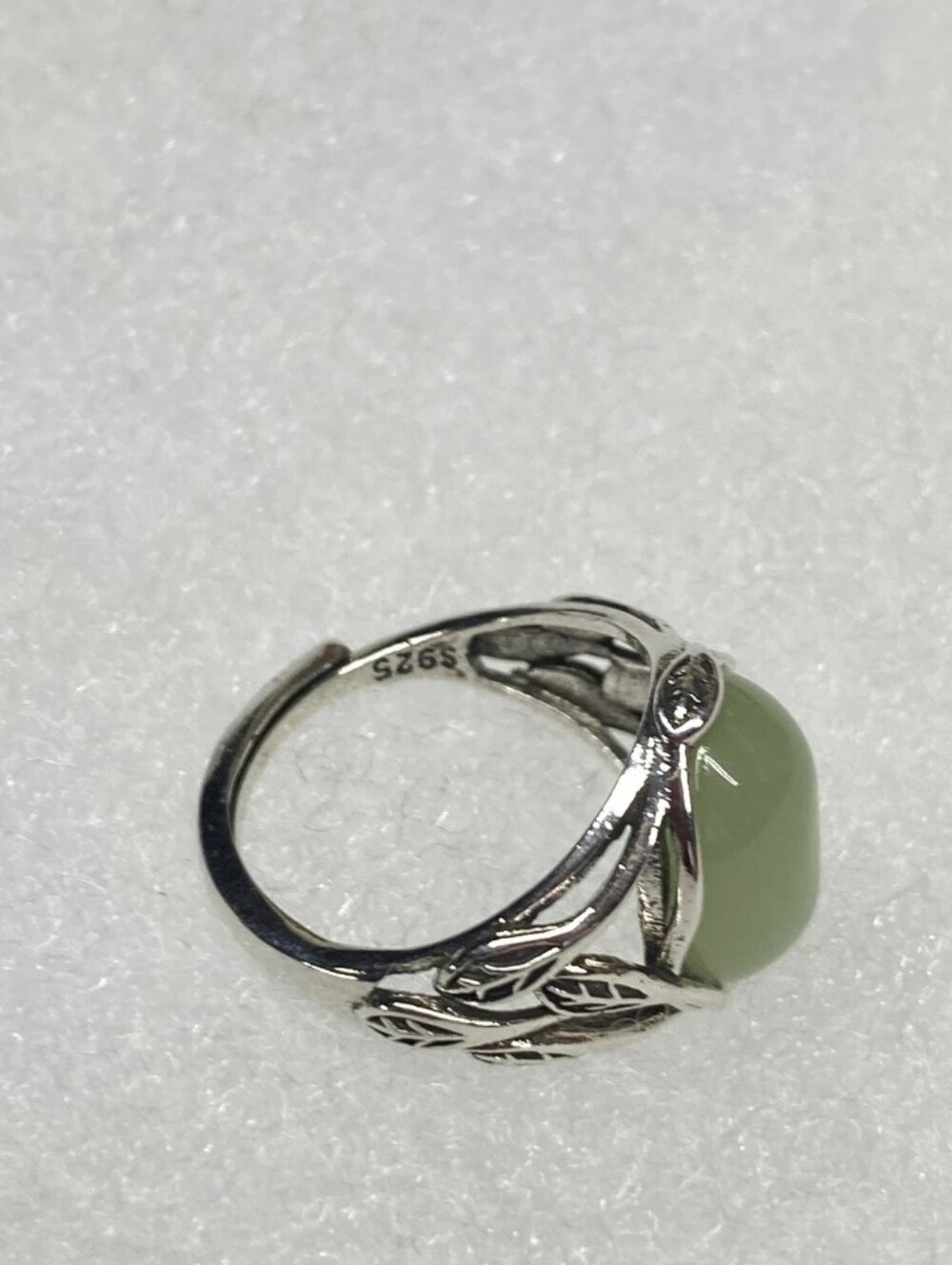 Sterling Silver Oval Pale Green Stone Statement Ring - Picture 2 of 4
